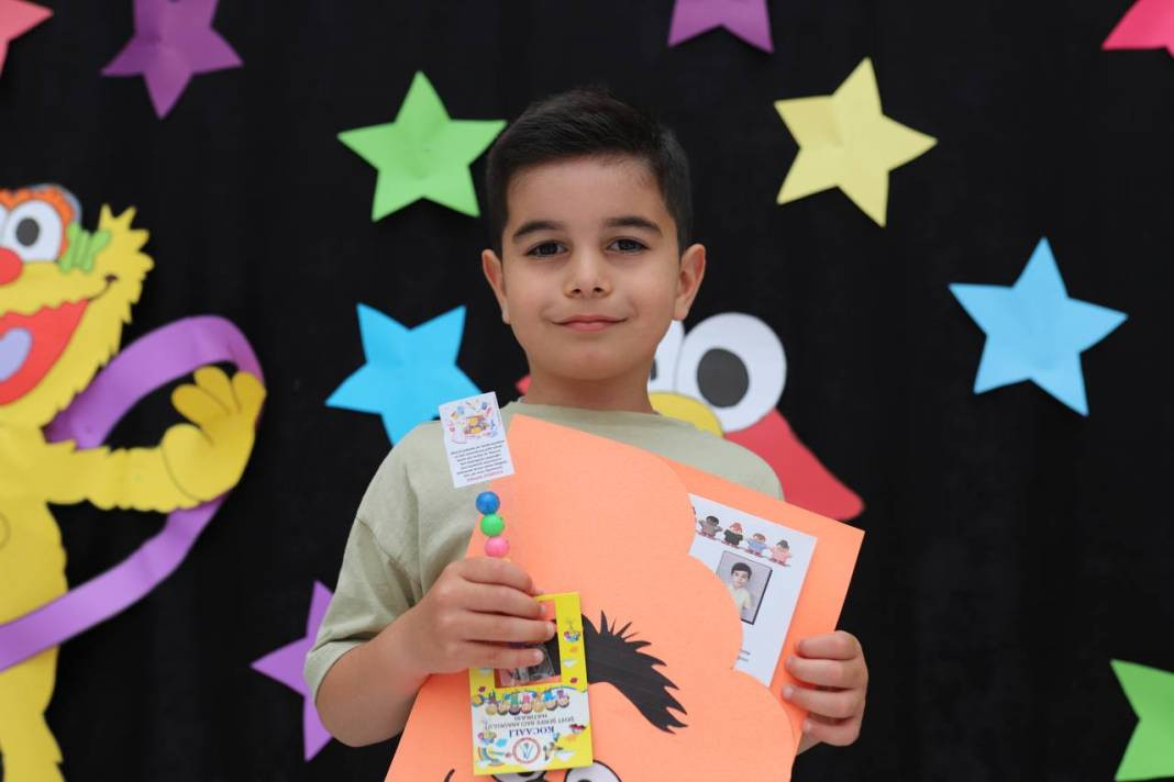 Yaklaşık 19 milyon öğrenci karnesini alarak yaz tatiline girdi - Resim: 17